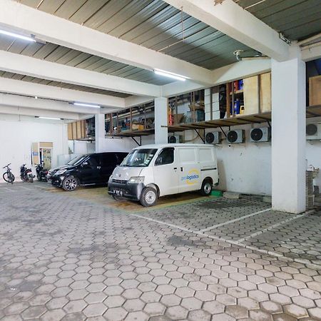 Reddoorz Plus Syariah Near Mall Pondok Indah Dżakarta Zewnętrze zdjęcie