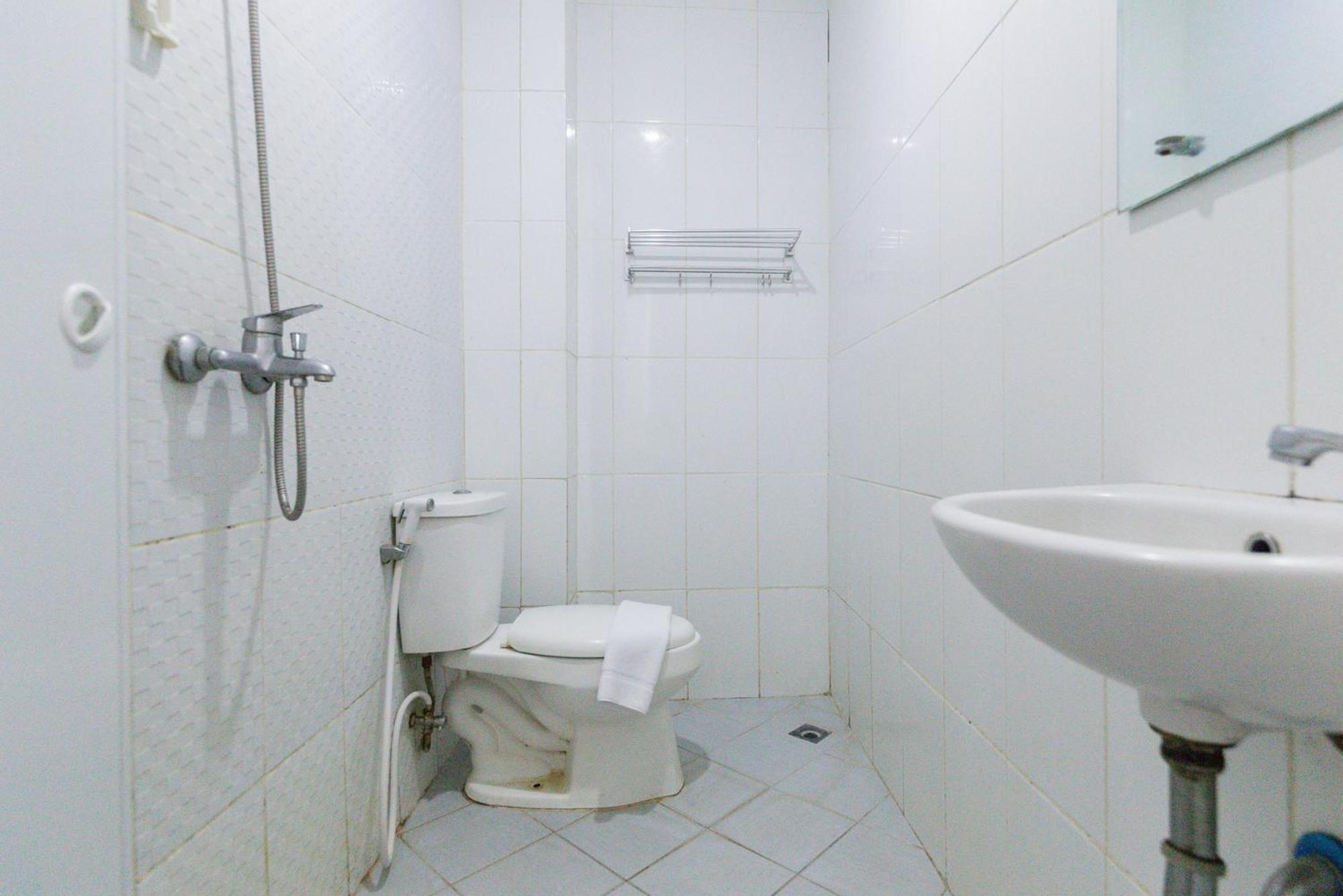 Reddoorz Plus Syariah Near Mall Pondok Indah Dżakarta Zewnętrze zdjęcie