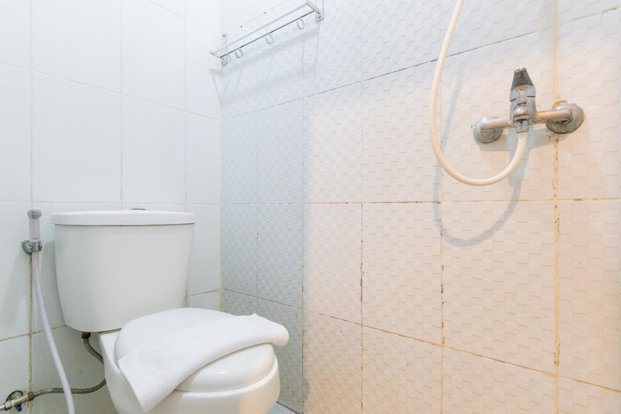 Reddoorz Plus Syariah Near Mall Pondok Indah Dżakarta Zewnętrze zdjęcie
